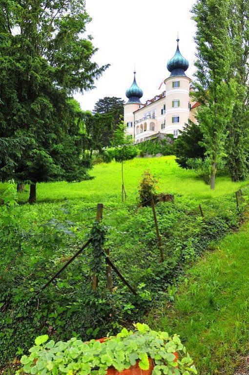 Schlossgasthof Artstetten Exterior photo